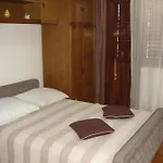 Apartment Stanic Rosa *
