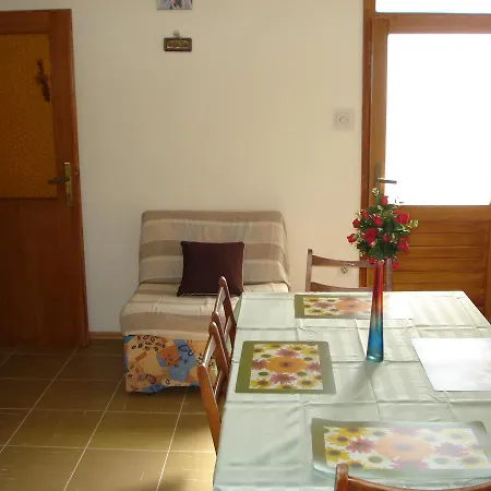 Apartment Stanic Rosa *